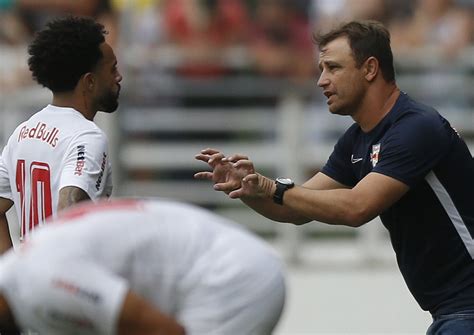 Update information for felipe conceição ». Brasileirão: Felipe Conceição elogia atuação do RB ...