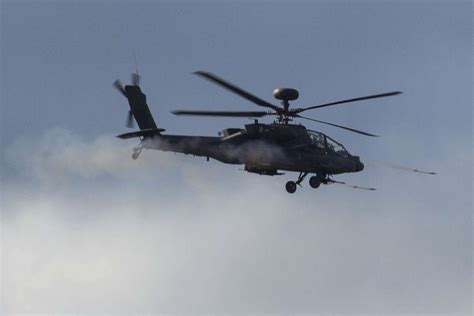 A Us Army Ah 64e Apache Helicopter Assigned To 16th Nara And Dvids