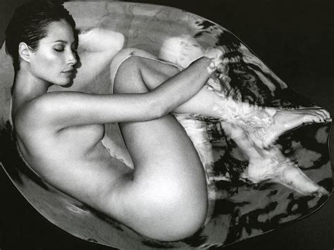 Naked Christy Turlington Added By Gwen Ariano