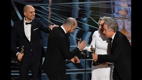 Oscars Mistake Moonlight Not La La Land How Blunder Went Down