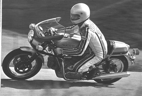 The wbw ducati motorcycles section covers their current lineup, previous model years, individual models, news, reviews, & more. d900s772.jpg (82102 bytes)