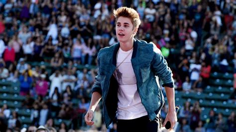 why justin bieber didn t really sell 40 000 concert tickets in 30 seconds the record npr