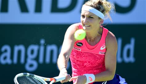 Timea bacsinszky women's singles overview. Bacsinszky sucht gutes Handgelenk auf Ebay · tennisnet.com