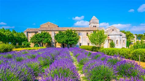X De Mooiste Bezienswaardigheden Van De Provence Anwb