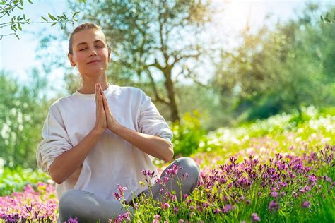 meet your spirit guide a sacred garden meditation for mindful healing mindfulness 30seconds
