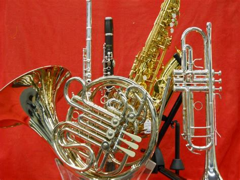 A popular style of music played by bands with electric guitars, keyboards, and drums, often with. Looking for unused musical instruments - MSD