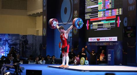 Georgian Weightlifter Wins Gold At The World Championship Video