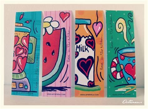 Aunque puedes comprar separadores de papel para una carpeta o un cuaderno, realmente es muy sencillo hacerlos y, si necesitas muchos, puede ser más barato hacer los que necesites, usando unos objetos básicos. Separadores de libros Arteneus | Separador de libros ...