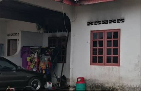 Ustadz jeffry al buchori yang terbakar. Rumah Terbakar Selepas Ibu Keluar. Bayi Ditinggalkan ...