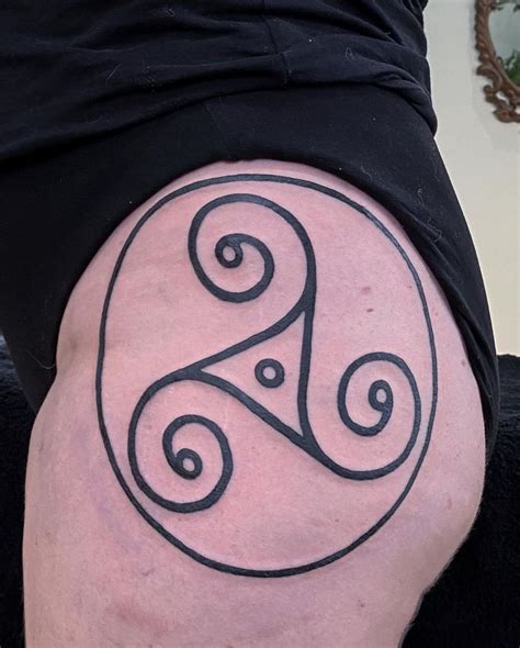 30 Pretty Triskelion Tattoos You Will Love Style Vp Page 10