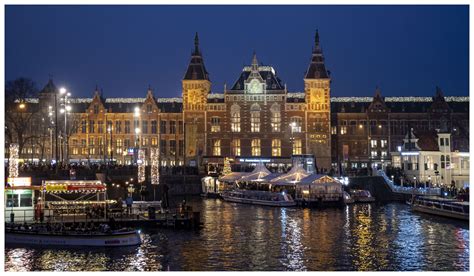 Travel time from amsterdam centraal. Amsterdam Centraal Foto & Bild | dokumentation, outdoor ...