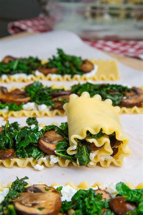 Mushroom Lasagna Roll Ups In Creamy Gorgonzola Cauliflower Sauce Veggie