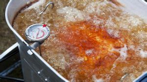 There are two methods for roasting a whole chicken: How Long Should You Deep Fry Chicken in a Deep Fryer? | Cooking fried chicken, Food, Fried ...