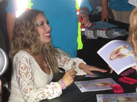 Former American Idol Contestant Haley Reinhart Arrested In Palatine Palatine Il Patch