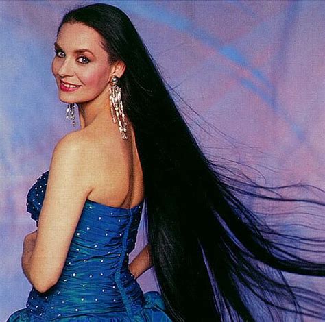 Gayle was also the first female country artist who earned a platinum record in 1978. Crystal Gayle | Long hair styles, Beautiful long hair ...