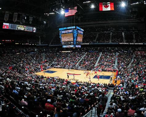 Atlanta hawks at state farm arena. Stadium Tech Report: Atlanta Hawks' Philips Arena signs ...
