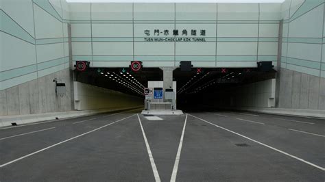 There are four classes of road tunnels in china by length. 屯赤隧道通车 - å±¯é-€èµ¤é±²è§'éš§é "å…¬è·¯ä¸‹æœˆ27 æ—¥é€šè»Šæ©Ÿå ...
