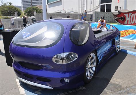 The smart track™ and race portal contain sensors that read the chip and measure the car's performance, such as completed laps and speed, as. Just A Car Guy: the many incredibly cool full size and ...