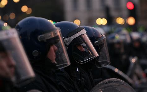 Police In Riot Gear Parliament Square And Westminster Br Flickr