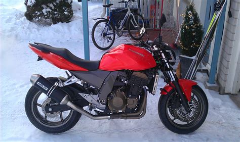 It is a smaller version of the kawasaki z1000. Kawasaki Z750 S 2005 - from Matias Katila