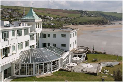 A History Of Englands Burgh Island And Luxury Hotel Wanderwisdom