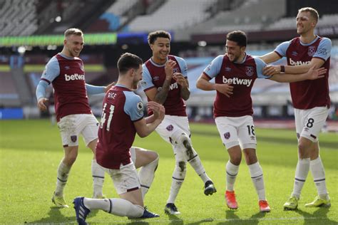 West Ham United squad to earn up to £10m in bonuses if they qualify for
