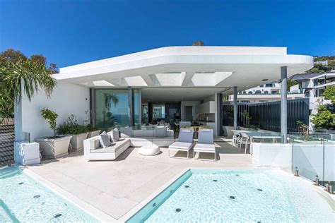 6 Bedroom House For Sale in Bantry Bay | RE/MAX™ of Southern Africa