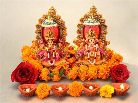 Happy Diwali 2018 Pooja Vidhi Samagri Puja Muhurat And Mantras For