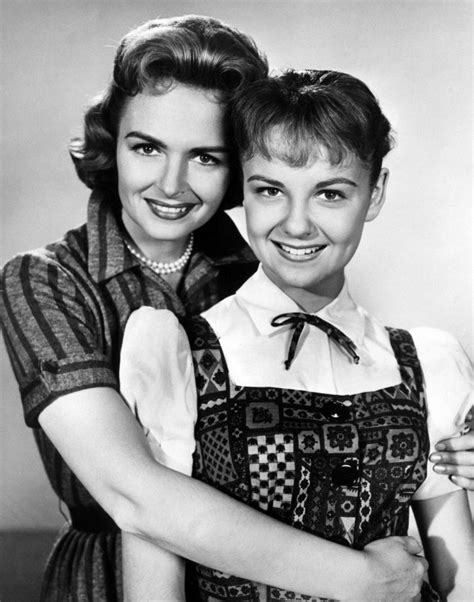 Donna Reed And Shelley Fabares The Donna Reed Show Donna Reed Movie Stars