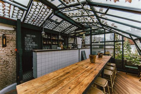 Discover oxford botanic garden in oxford, england: 7 of the best rooftop bars in London this summer
