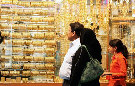 Dubai Gold Retailers Welcome VAT Exemption Amid Declining Trade Arabianbusiness