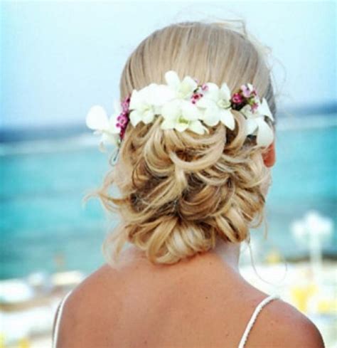 Beach Wedding Hair With Tropical Flowers 2055881 Weddbook