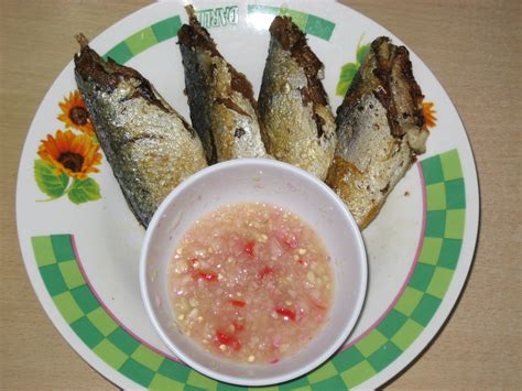 Discuss this bahasa indonesia jenis ikan kembung translation with the community: Belly Good Cooking: Ikan Kembung Rebus Goreng