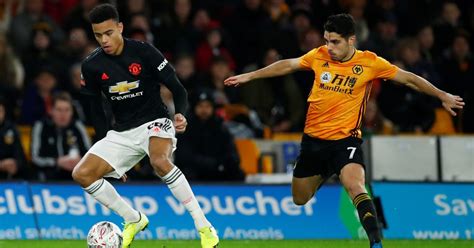 Man utd vs wolves shots on goal. Wolves 0-0 Man Utd: Bore draw sets up Old Trafford FA Cup ...