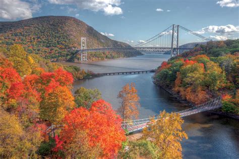 Top Us Spots For A Fall Foliage River Cruise Cruiseable