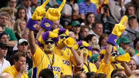 Qotd How Do Laker Fans Describe Themselves Espn Los Angeles