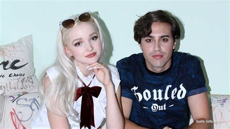 Dove olivia cameron (born chloe celeste hosterman; Dove Cameron: Hat sie ihren Ex-Freund betrogen? in 2020 ...