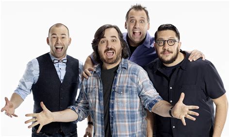 The film introduces joe, sal, q, and murr playing themselves as teenagers in 1992 (a funny idea) who try to sneak into a paula abdul concert. ¿Por fin saldrá Larry? Muestran el primer trailer de ...