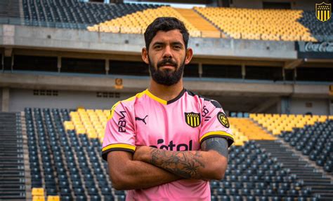 Lo último en peñarol noticias, resultados, estadísticas, rumores y mas de espn. Camiseta Rosa Peñarol 2019 x Puma - Cambio de Camiseta