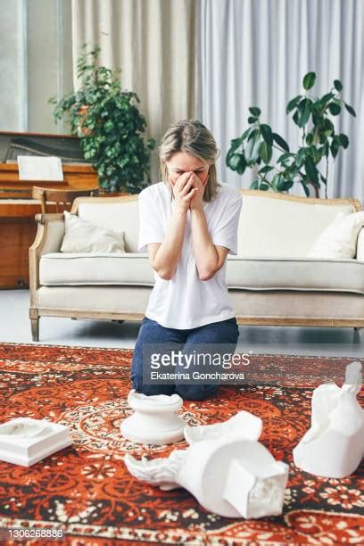 Crying Fat Woman Photos And Premium High Res Pictures Getty Images