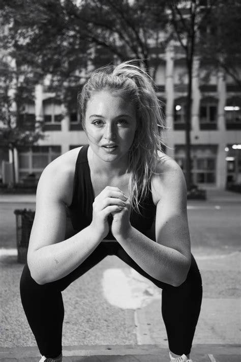 Pin By Sk On Health And Fitness Iskra Lawrence Body Positivity Model