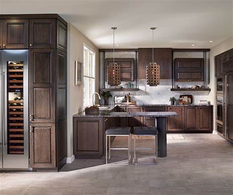 Transitional Kitchen With Cherry Cabinets Masterbrand