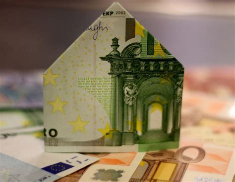 Die nutzfläche, die wohnfläche, die bruttogrundfläche oder der bruttorauminhalt beispielsweise. Was kosten Möbel für ein Haus? | Blog - guenstigeinrichten.de