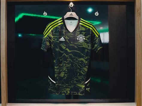 Manchester United Debut Their New Adidas Made European Training Kit