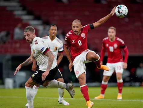 Tiền đạo anh ngã ra sau một tác động từ joakim maehle. Đan Mạch vs Anh: Thử thách cho Tam Sư | Nations League