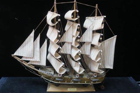 Fragata Siglo Xviii Hand Built Wooden Ship Model