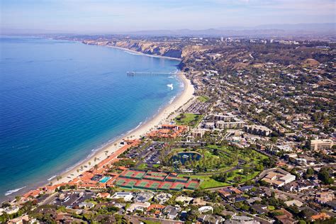 La Jolla Beach And Tennis Club Stay Beachfront In San Diego La Jolla Mom