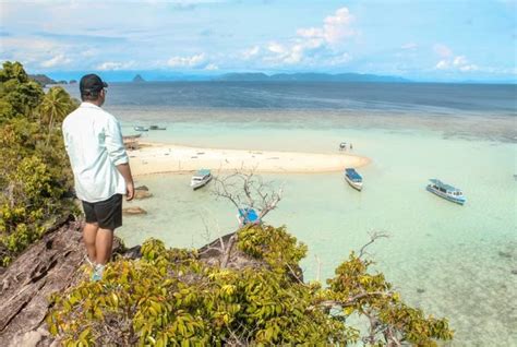 Potret Pulau Kalimantung Di Tapanuli Tengah Suasana Bak Maldives