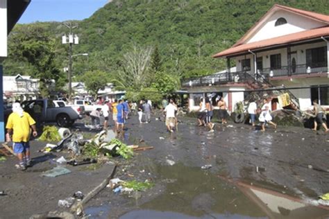 Tsunami Near American Samoa Kills 34 Triggers Regional Alert