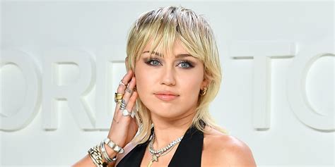 Miley Cyrus Opens Up About Relationships And Says Shes Been Doing A Lot Of “facetime Sex”